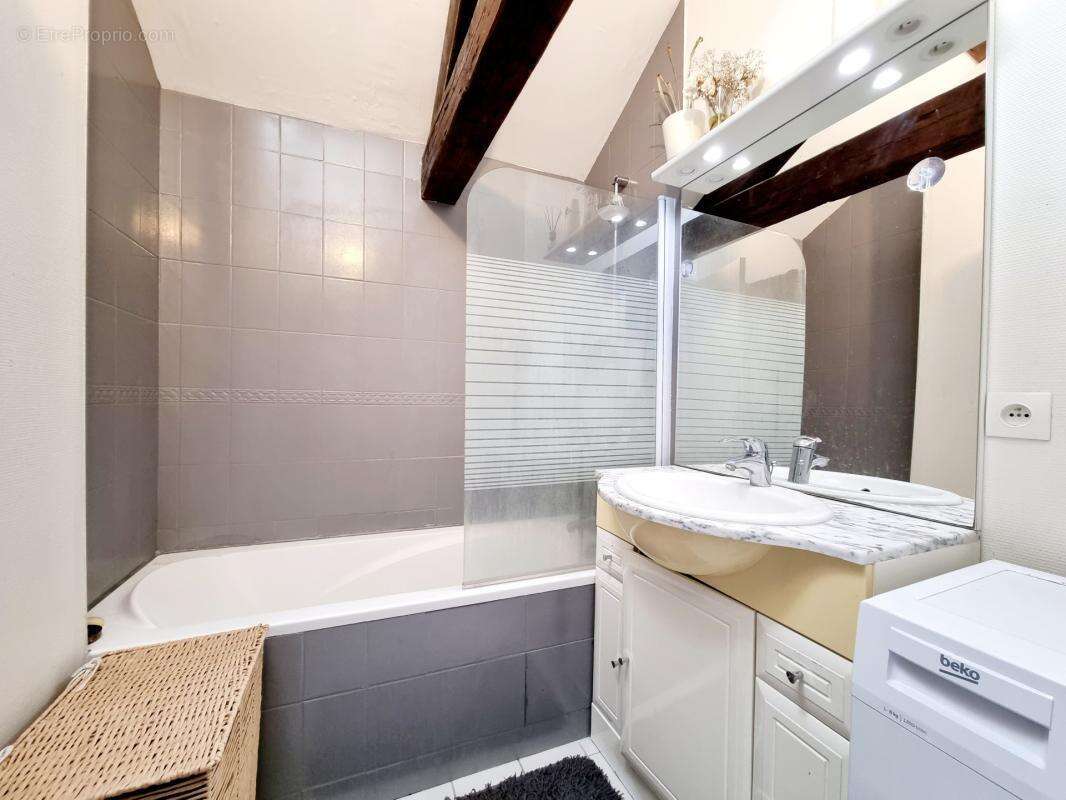 Appartement à ANGERVILLE