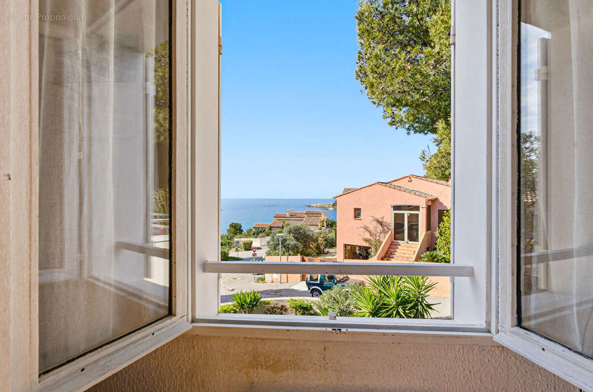 Appartement à SAUSSET-LES-PINS