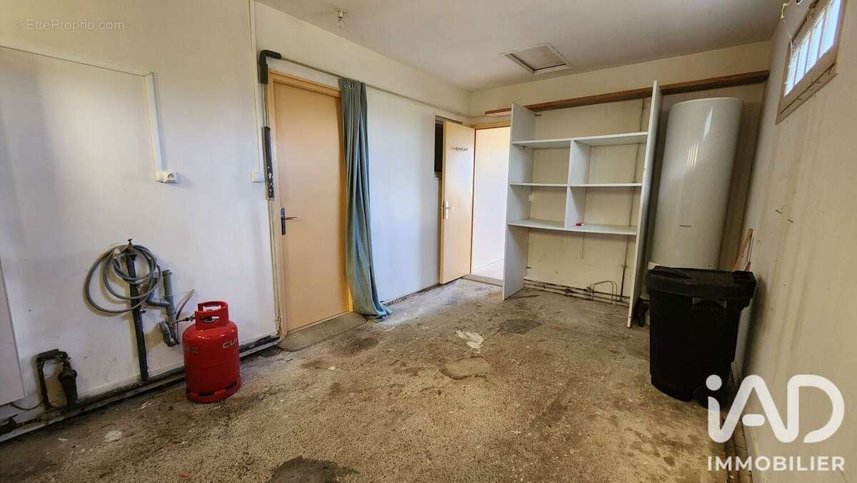 Maison 164 m² à Saint-Nexans  - photo 8