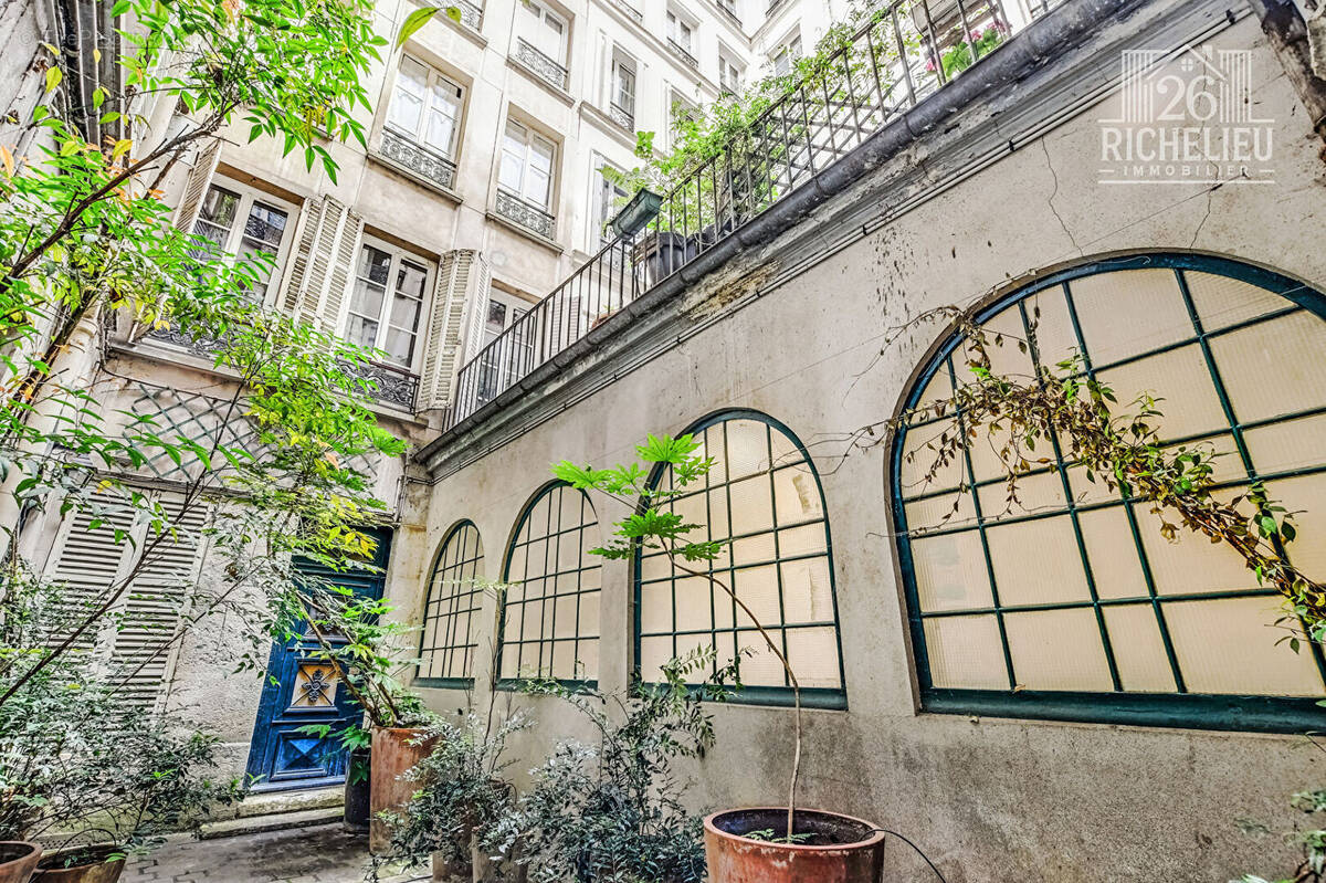 Appartement 3 pièces 57 m² · à Paris-9e · 57 m² · 595 000 €