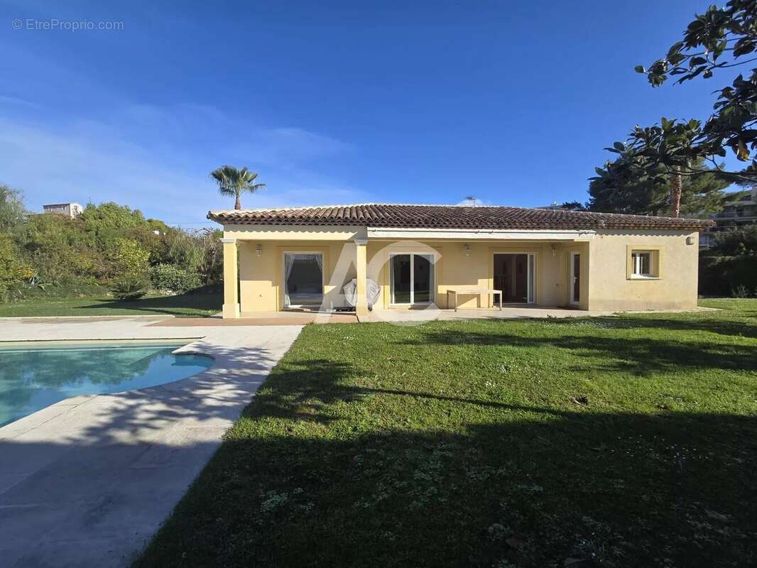 Maison à ANTIBES
