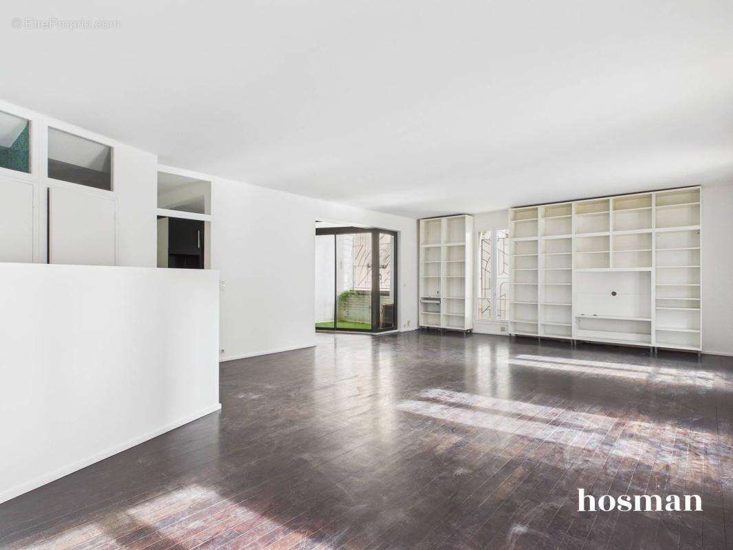 Appartement à PARIS-11E