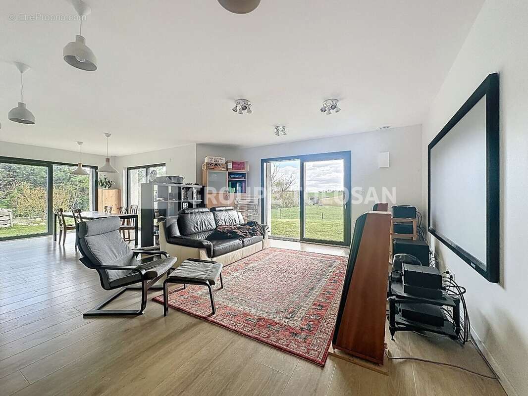 Maison à LANTA