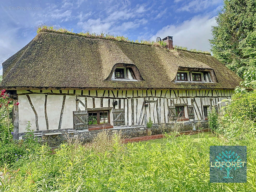 Ensemble de chaumières - photo 12