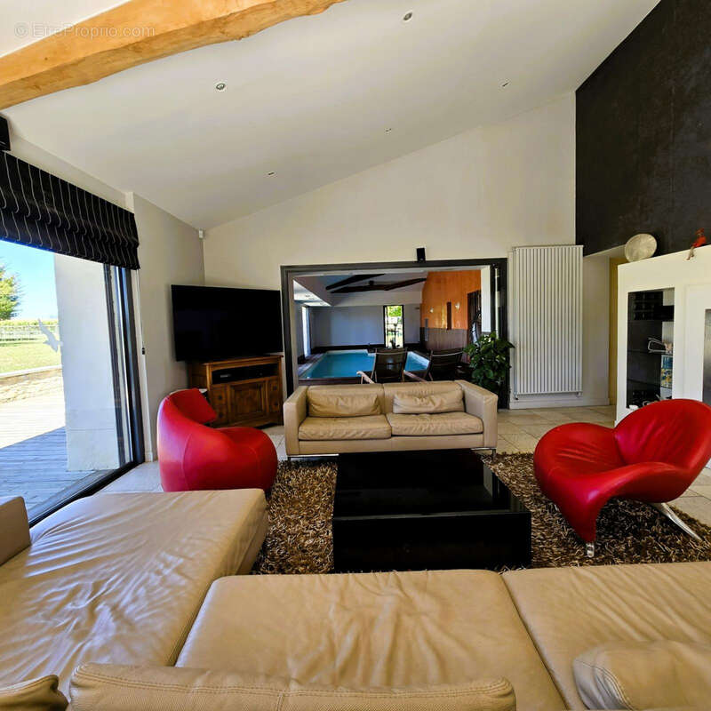 Maison à CHATILLON-SUR-CHALARONNE