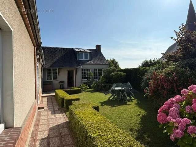 Maison à PAS-EN-ARTOIS