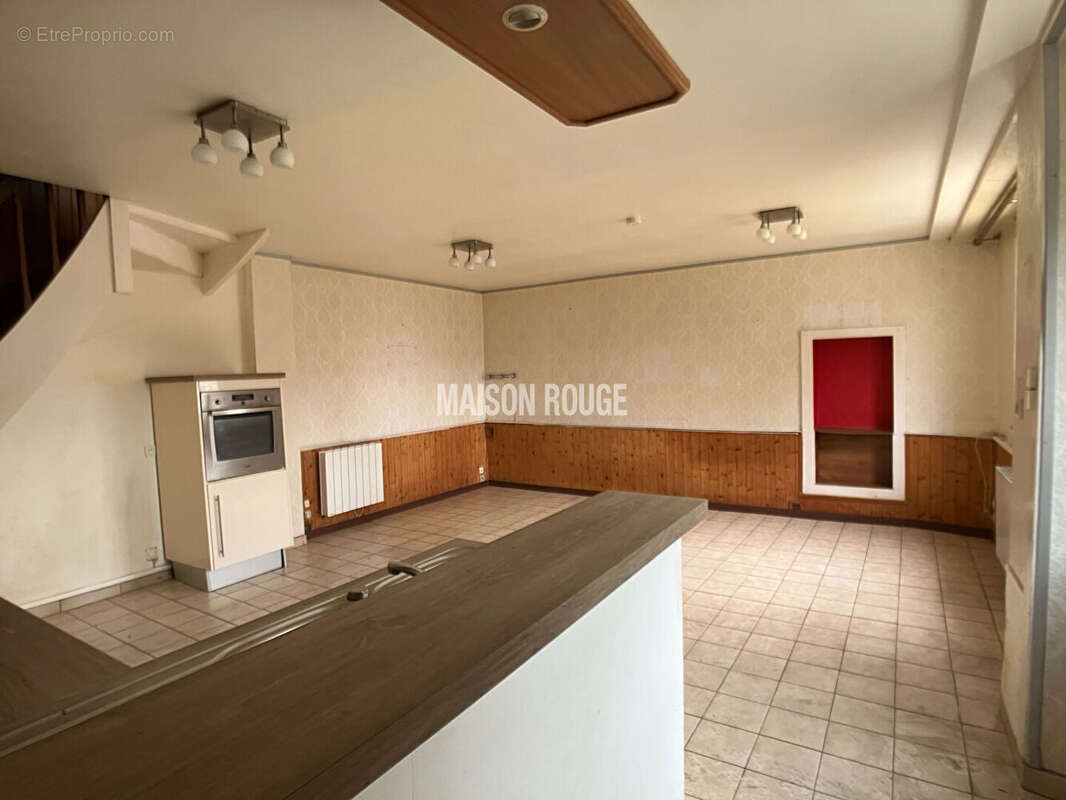Maison à HENANBIHEN