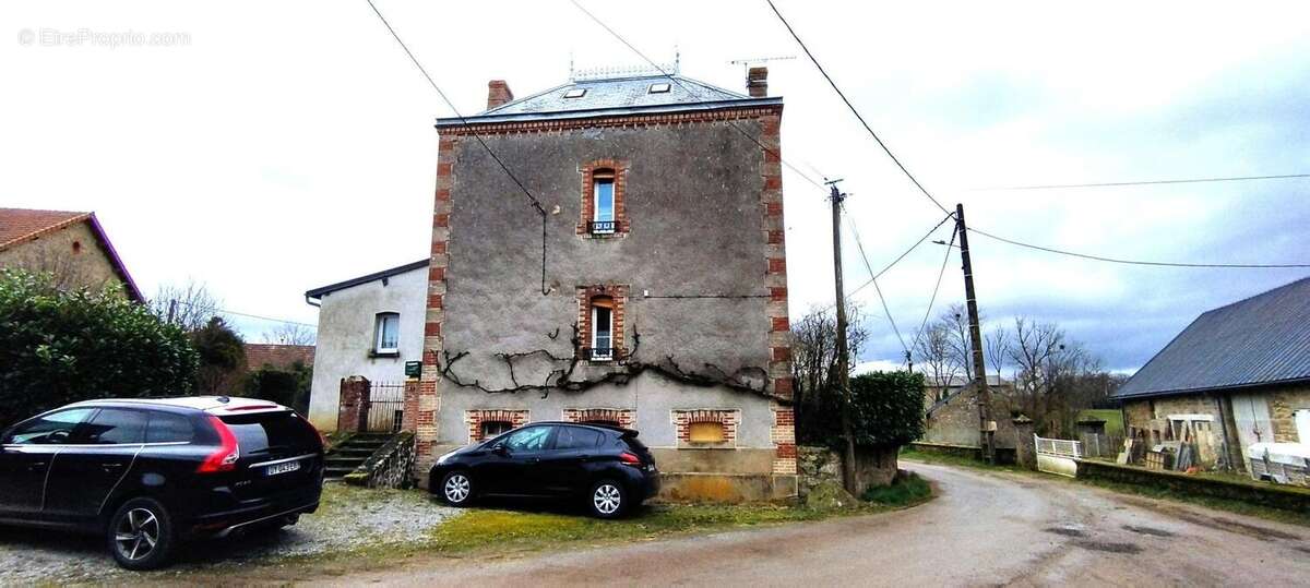 Photo 3 - Maison à MOUTIER-ROZEILLE