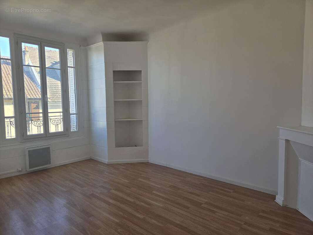 Appartement à PIERREFITTE-SUR-SEINE