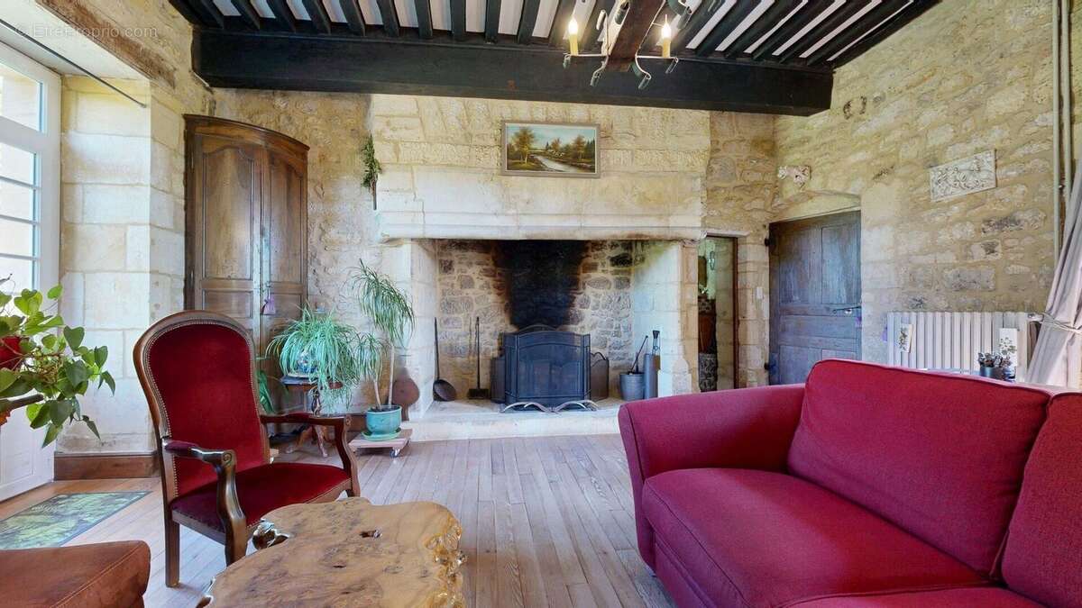 EXCLUSIVITÉ - Manoir médiéval avec vue panoramique et jardin suspendu en Périgord Noir proche Sarlat - photo 8