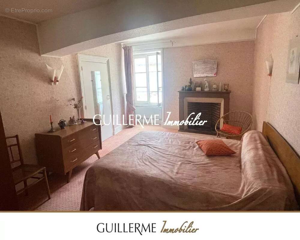 Appartement à SALORNAY-SUR-GUYE