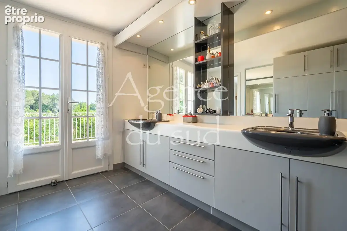 Maison Aubagne 8 pièce(s) 290 m2 - photo 16