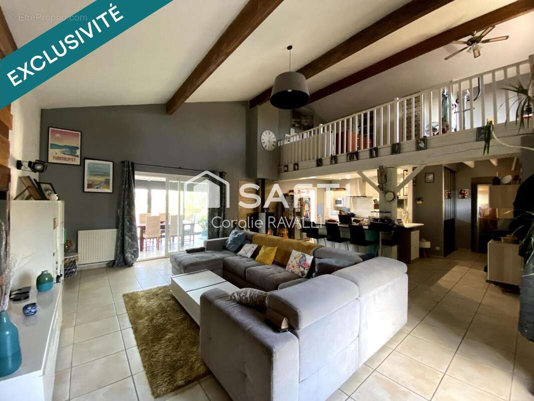 Photo 4 - Maison à VILLEBOIS-LAVALETTE