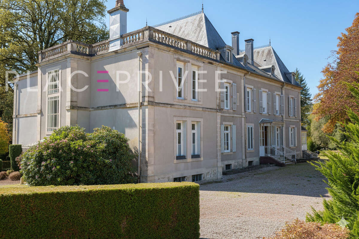 Maison à LE VAL-D&#039;AJOL