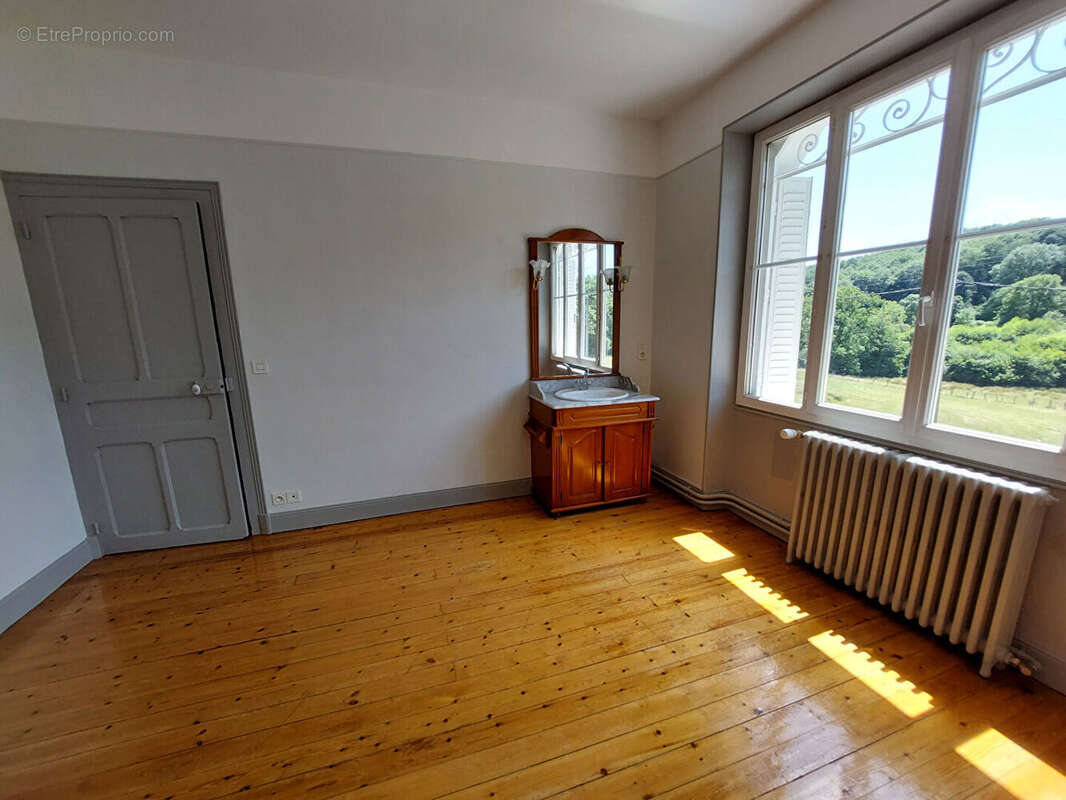 Maison à SAINTE-FEYRE