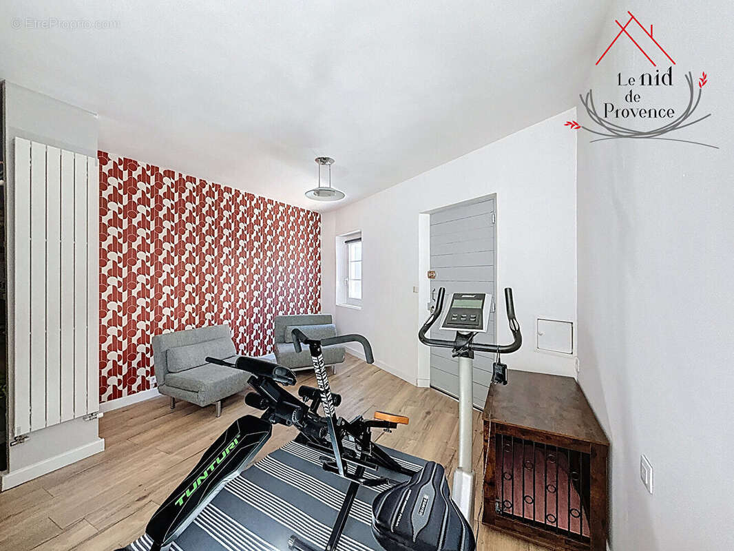 Maison de ville au coeur du village - photo 12