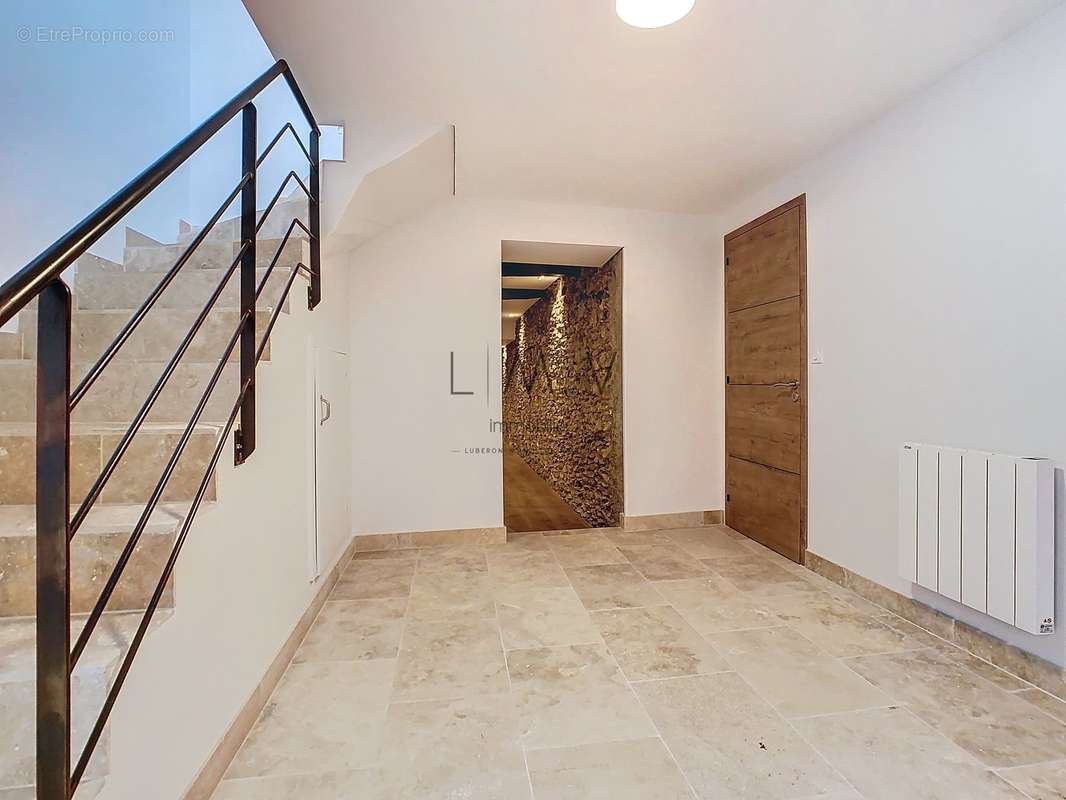 Maison à ROUSSILLON