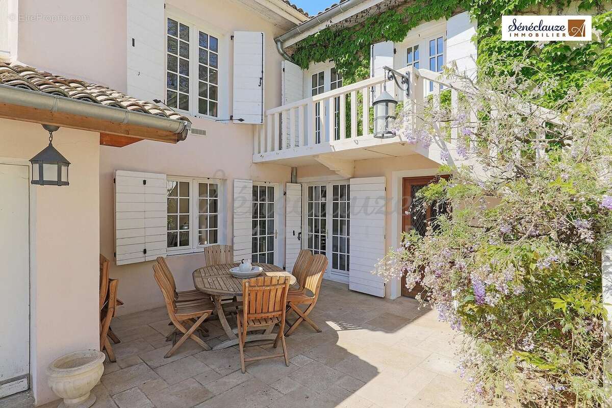 Maison à CHAPONOST