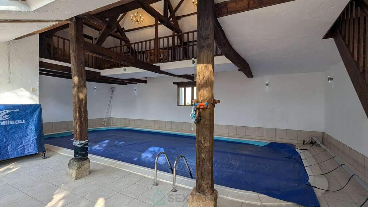 Maison à NOYAL-PONTIVY