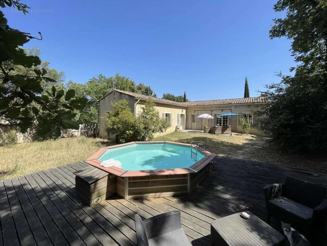 Maison à ROBION