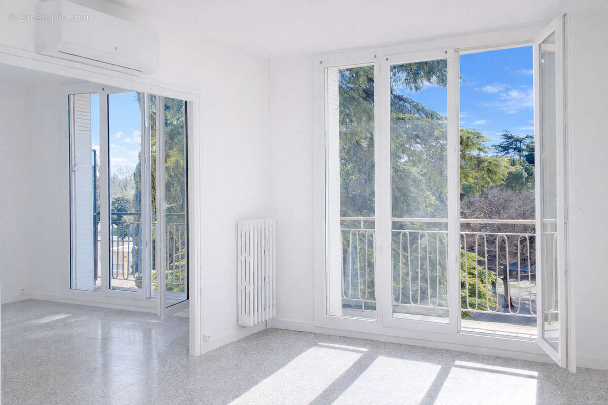 Appartement à NIMES