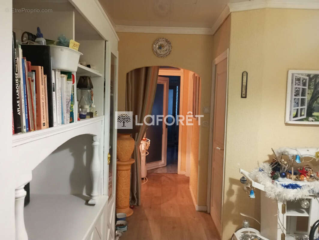 Appartement à SALINS-LES-BAINS