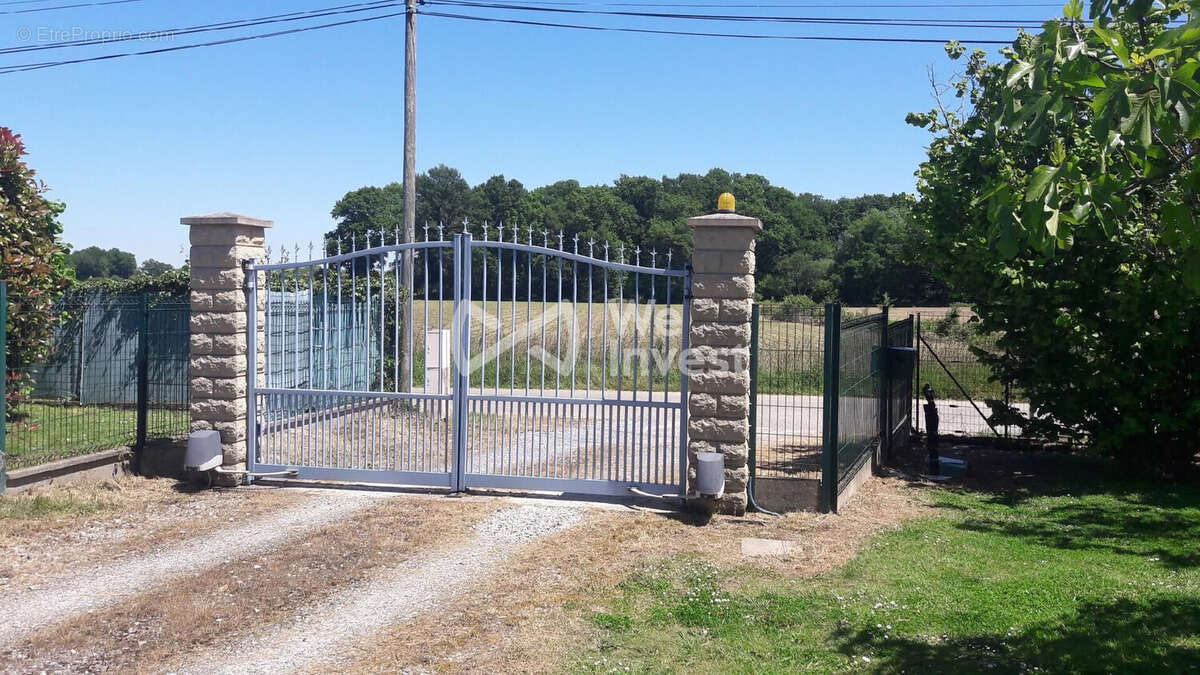 Maison à POEY-DE-LESCAR