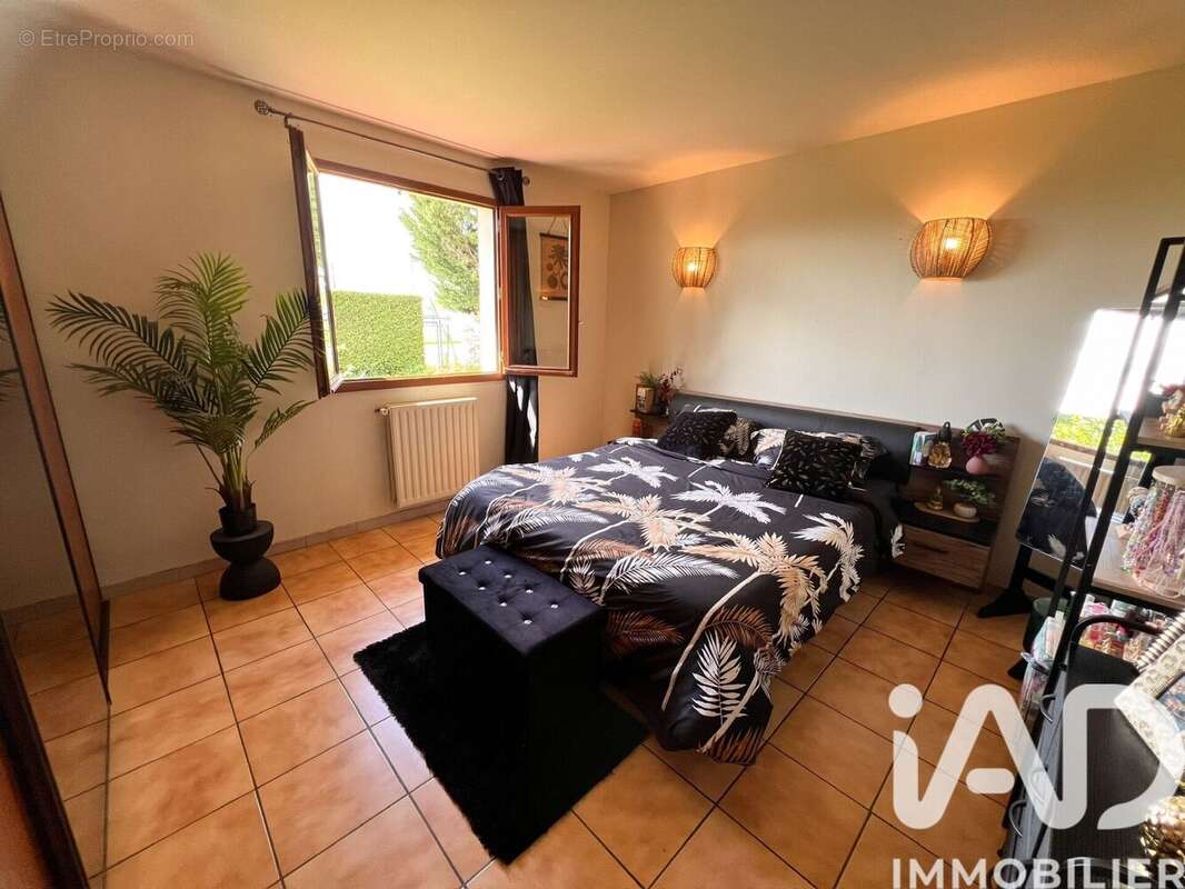 Maison 150 m² à Lescure-D'albigeois  - photo 9
