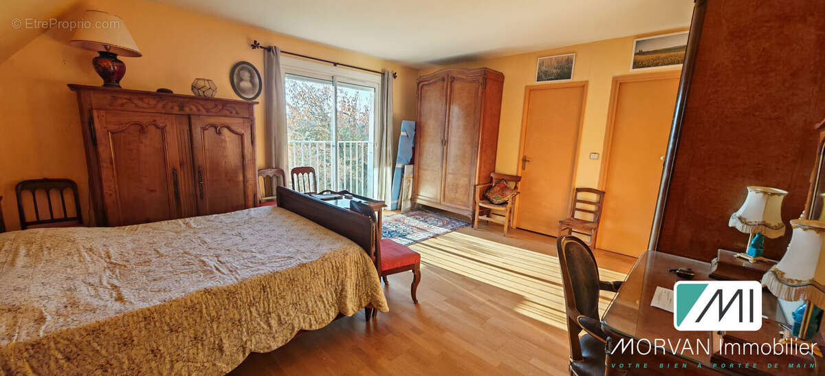 Maison à LES ESSARTS-LE-ROI