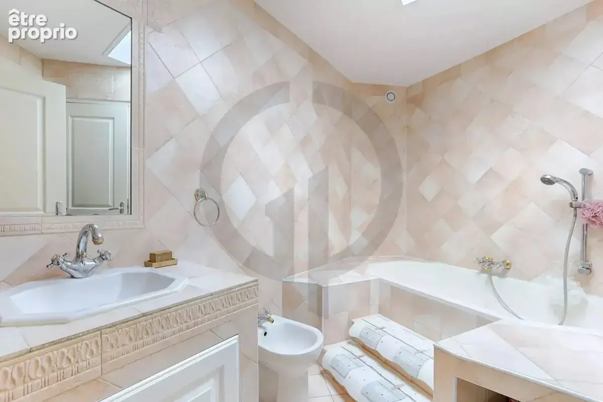 Montorgueil - MAISON 5 pièces 157,25 m2 - photo 10