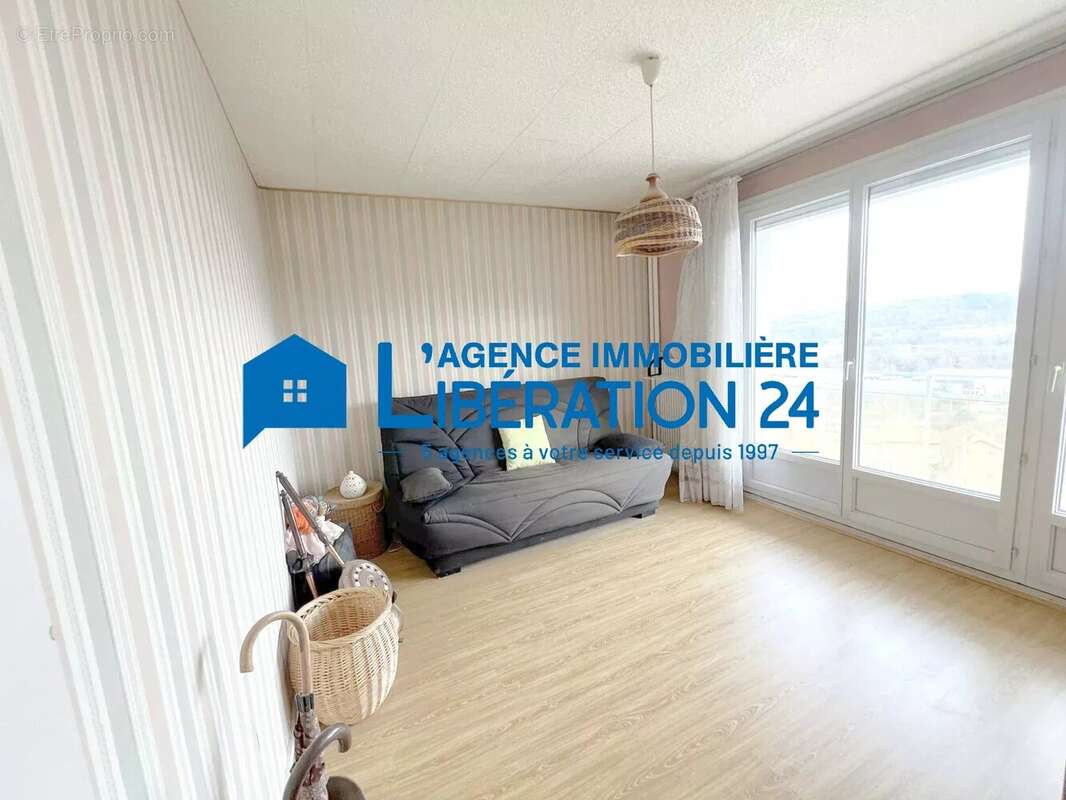 Appartement T5 95m² Balcons Terasse Ascenseur Garage Cave - photo 10