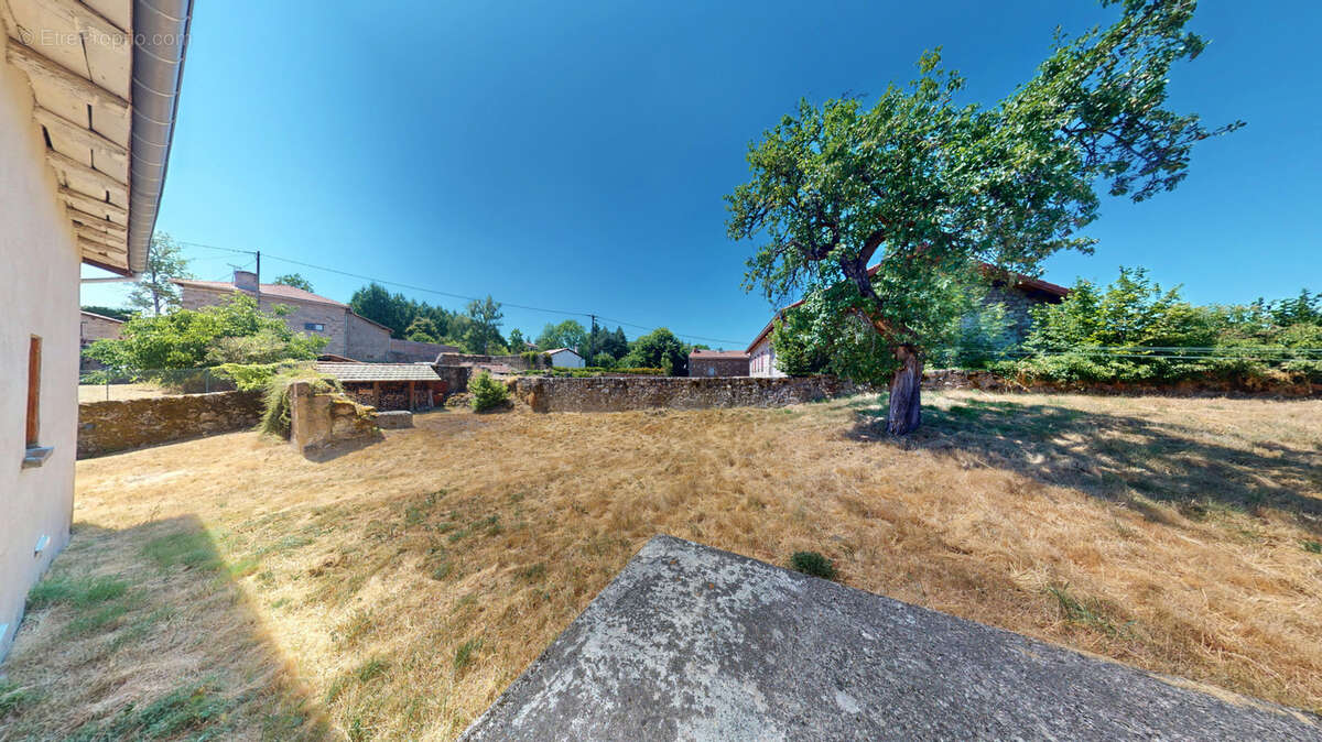 Ferme en pierres crépies sur terrain attenant et non attenant - photo 16