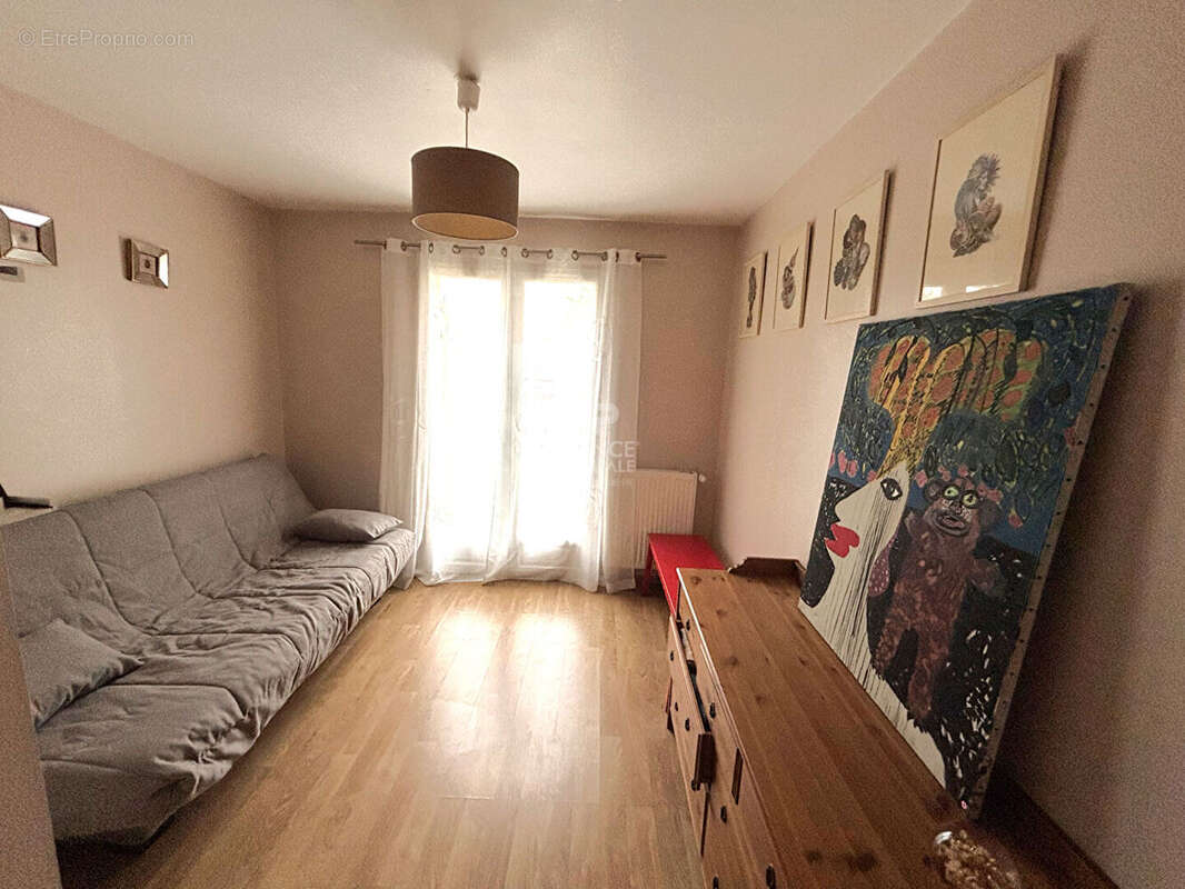 Maison à vendre à Pontoise - 6 pièces, 4 chambres, garage double - photo 7