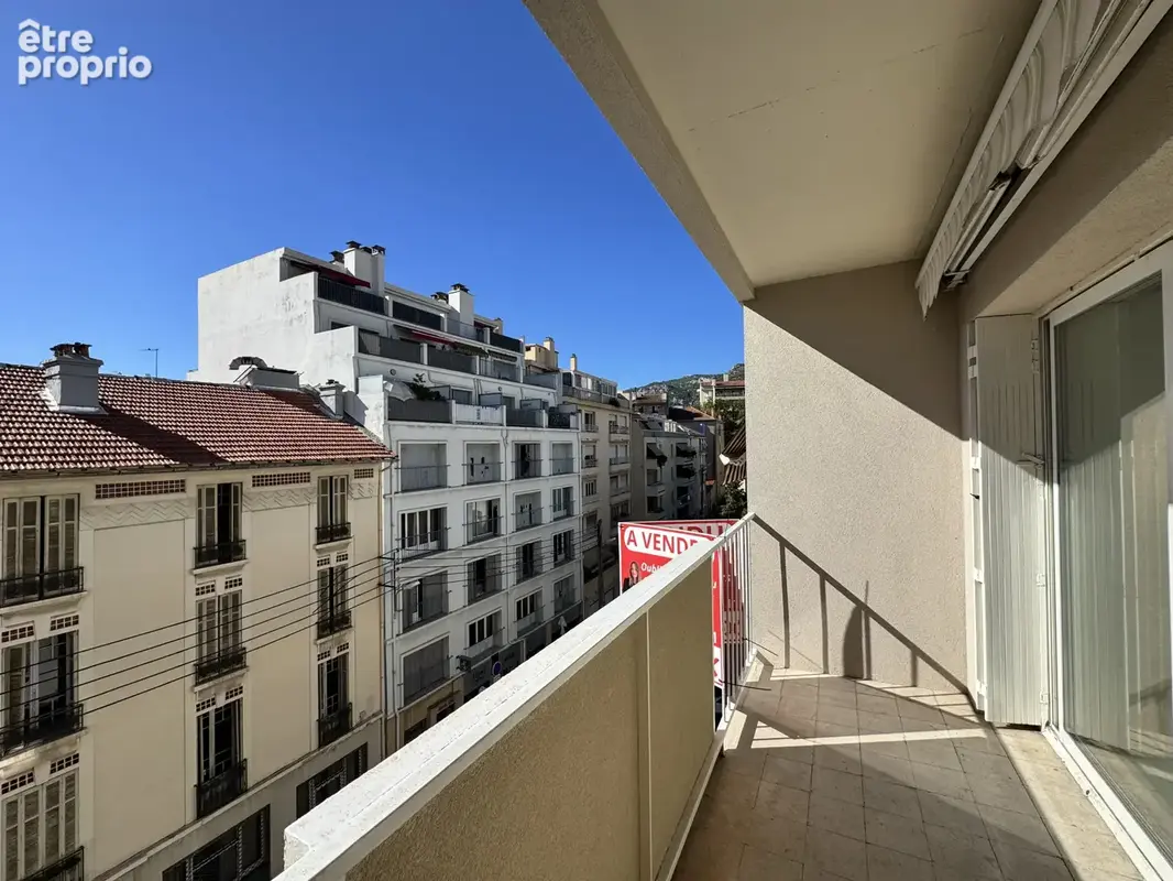 Toulon est - dernier etage - appartement t2 de 38 m2 avec balcon et parking - photo 7