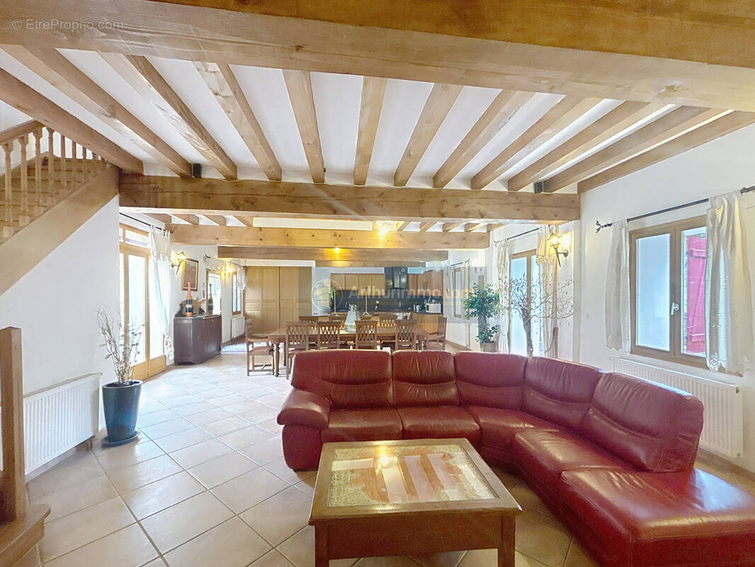 Maison à COULOMMIERS