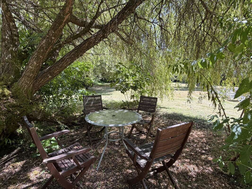 Maison de caractère avec gite indépendant, piscine et jardins, à quelques pas de Saint-Cyprien - photo 17