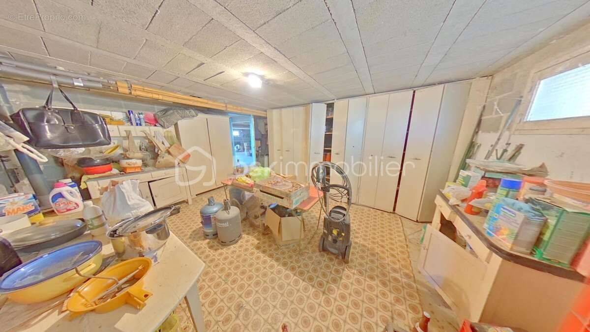 Maison à THORIGNY-SUR-OREUSE