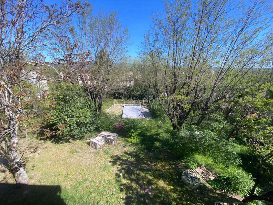 Mas à Cabrières D'Avignon avec terrain constructible. - photo 3