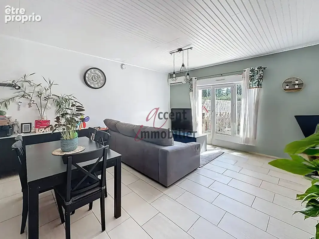 La Crau de Châteaurenard : Partie de Mas en campagne sur 712 m² de terrain. - photo 7