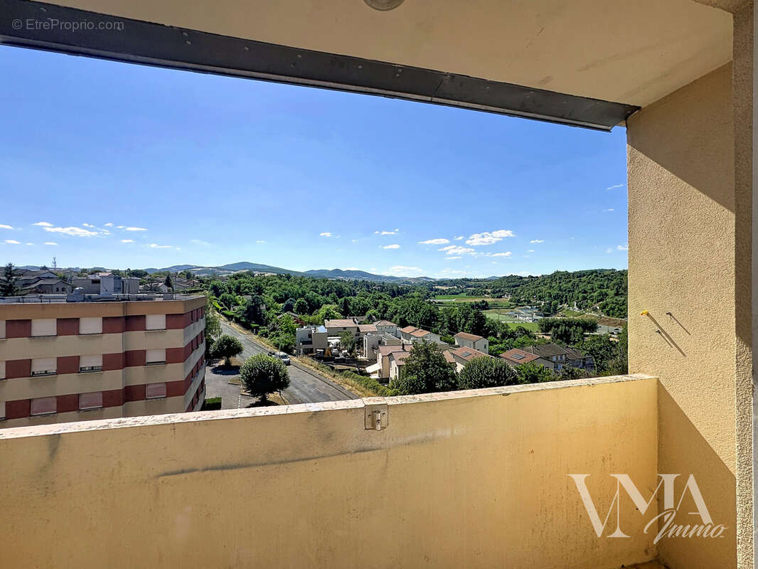 Appartement à L'ARBRESLE