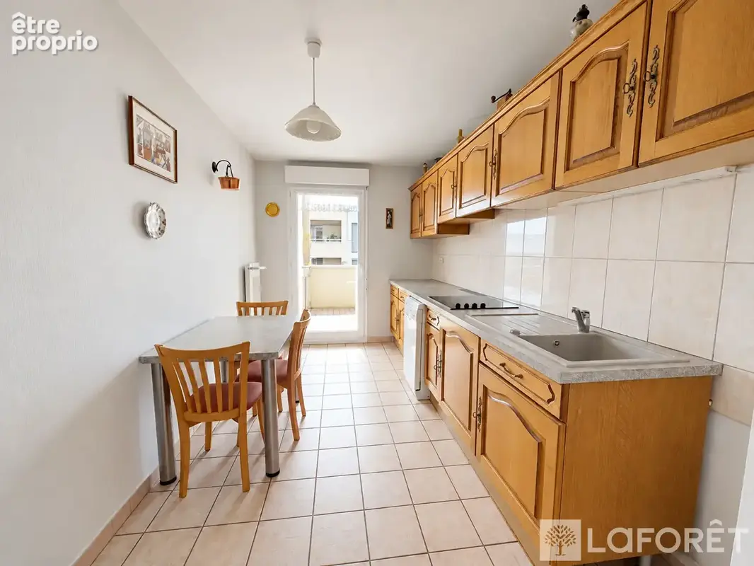 Appartement Pontarlier 3 pièce(s) 78,28 m2 - photo 2