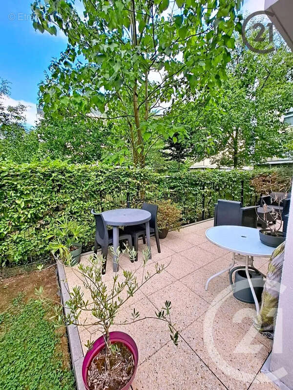 Appartement à BRIE-COMTE-ROBERT