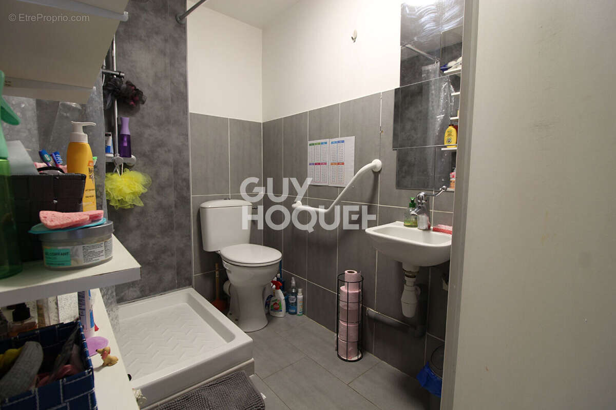 Appartement à VERNEUIL-L'ETANG