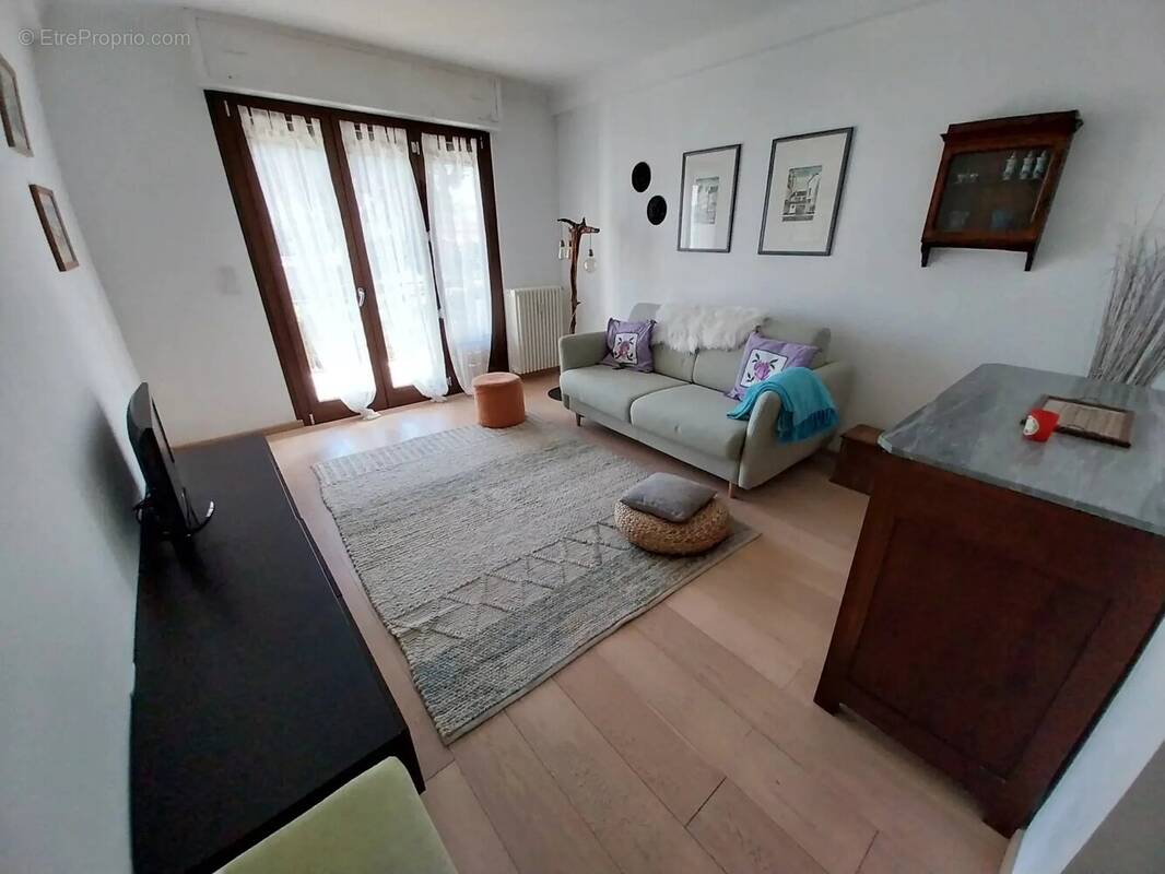 Appartement à ROQUEBRUNE-CAP-MARTIN