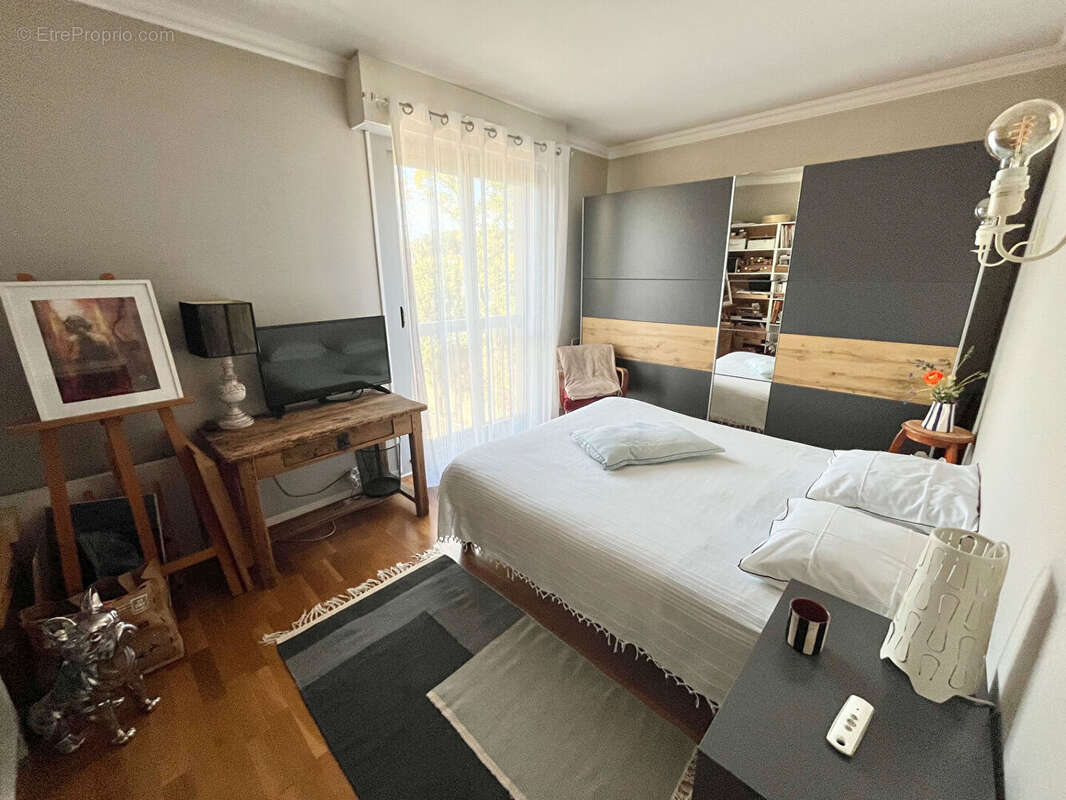 Appartement à SAINT-CYR-SUR-LOIRE