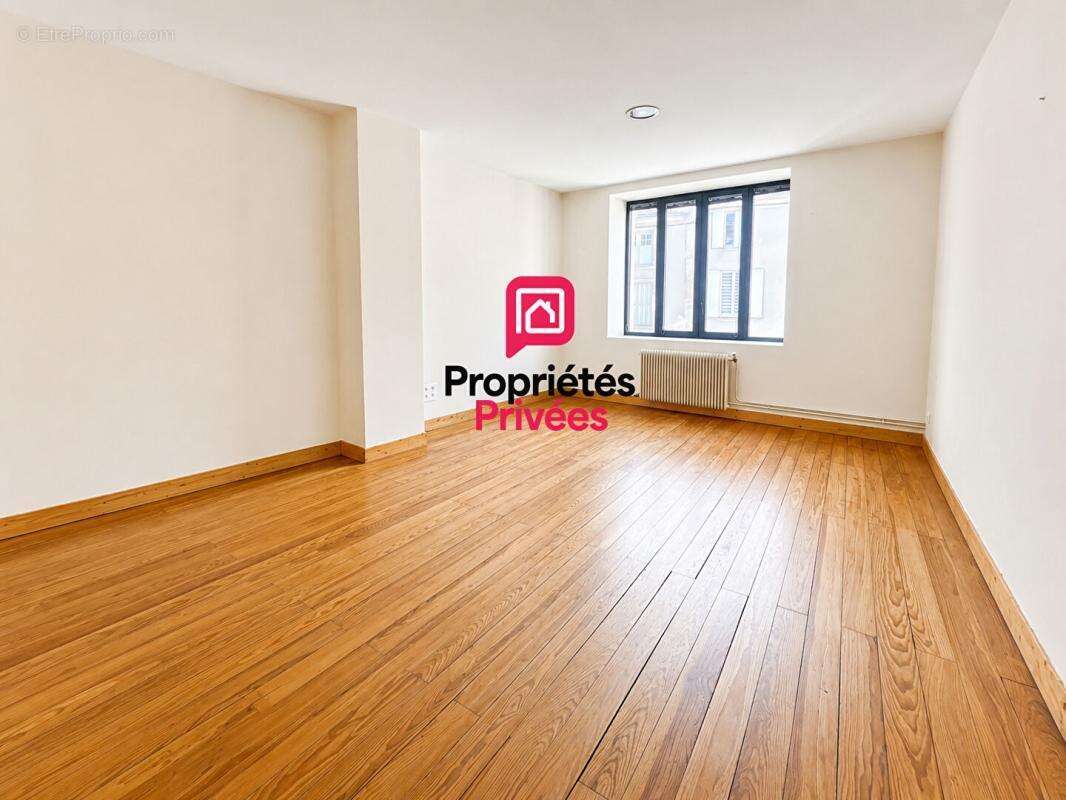 Immeuble en pierre avec garage, cour privative et fort potentiel d'aménagement - photo 4