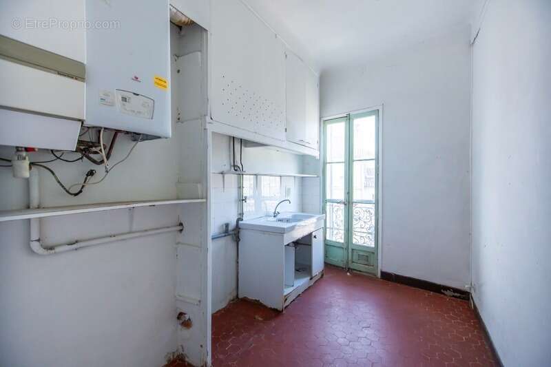 Appartement à MARSEILLE-1E
