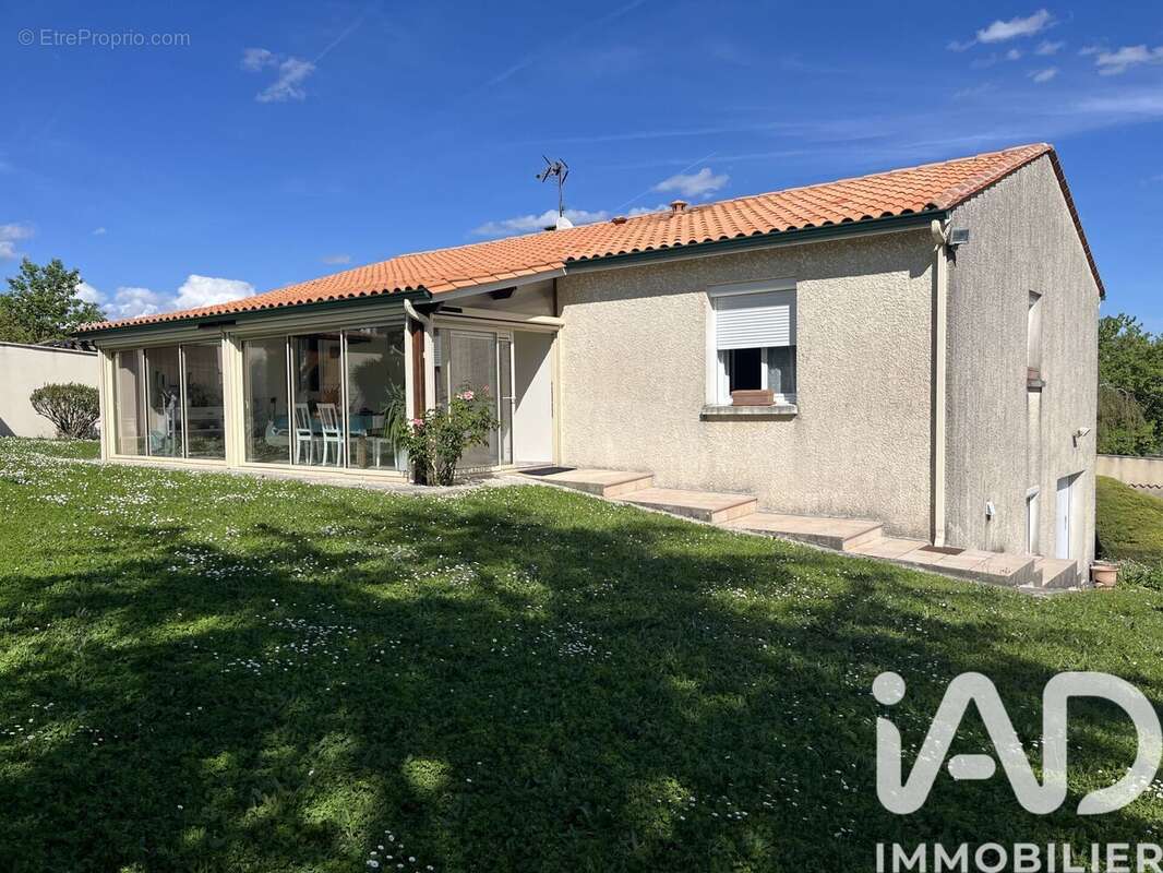 Photo 1 - Maison à ARCHIAC