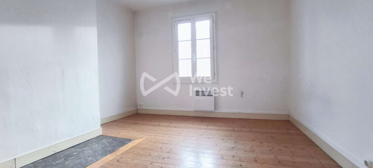 Chambre 1 - Maison à CREVECOEUR-EN-AUGE