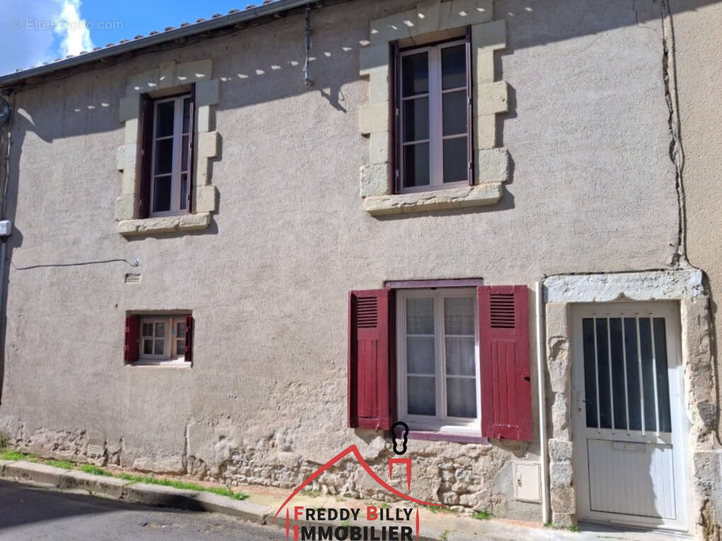 Maison à THOUARS